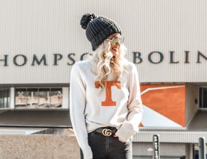 How to Look Stylish (& Stay Warm) During Basketball Season | love 'n' labels www.lovenlabels.com
